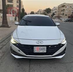 هیۆندای ئەلەنترا